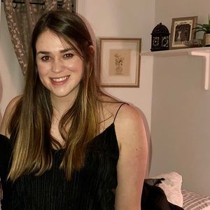 Meet your Posher, Abigail